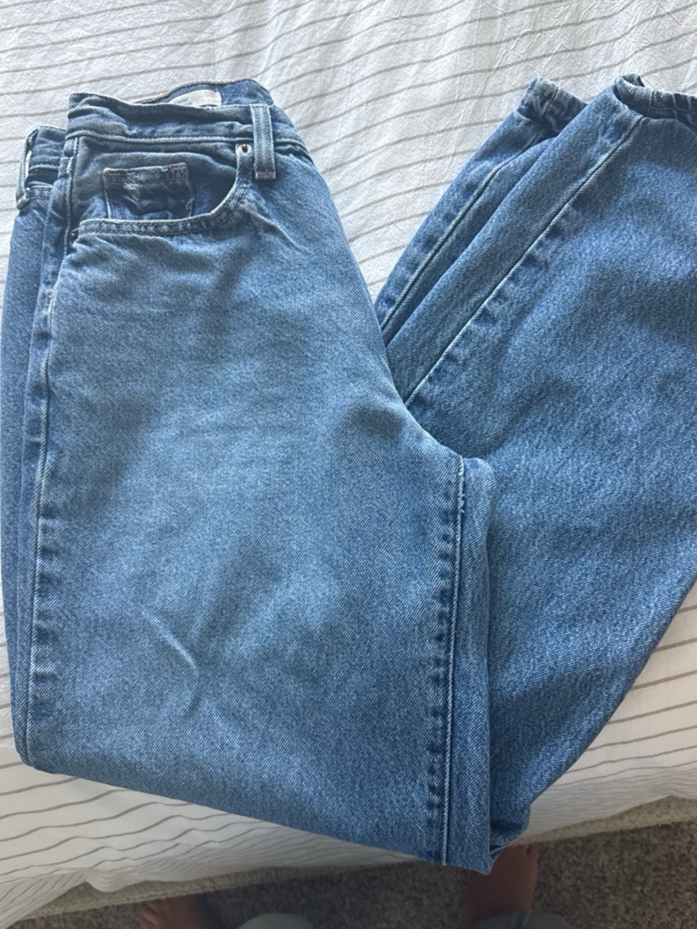 Universal Thread Men's Light Blue Relaxed Jeans